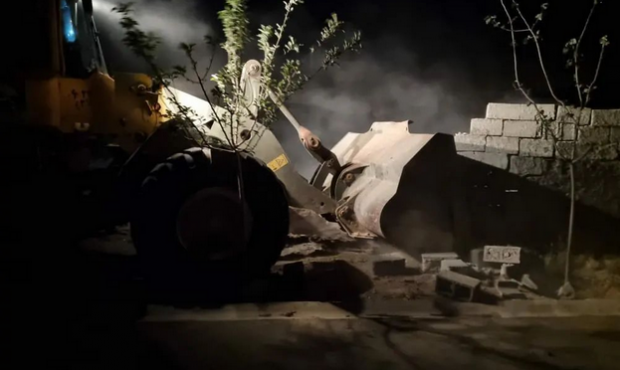 تخریب ساخت و سازهای غیر مجاز در شهرک های انجیره و دوکوهک شیراز