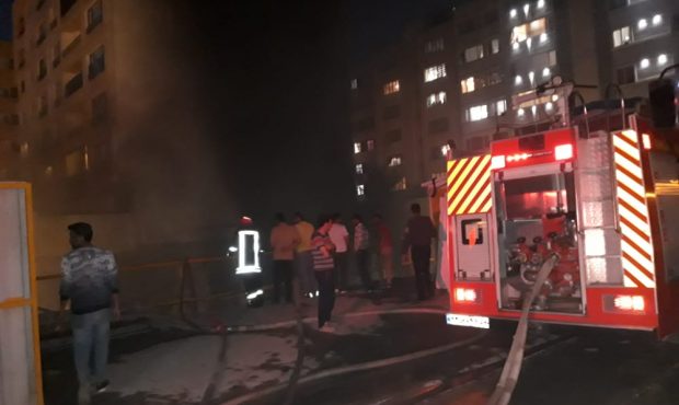 مهار آتش سوزی در هتل نیمه ساخته خیابان پزشکان شیراز