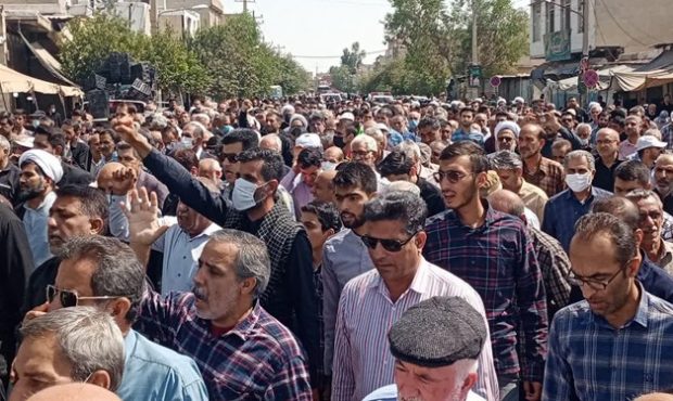 راهپیمایی مردم شیراز در محکومیت هنجارشکنی‌های اخیر