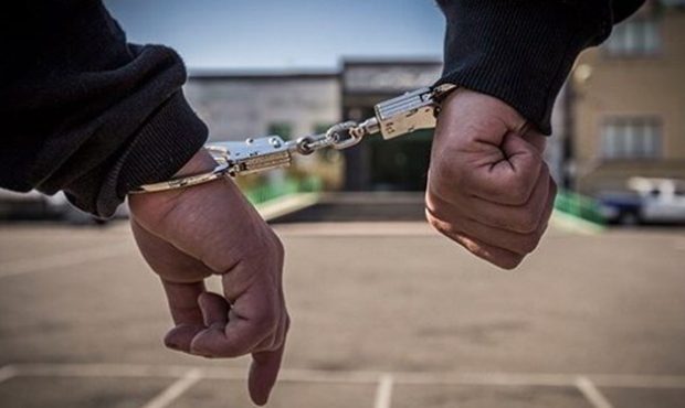 بازداشت متهم باند دریافت رشوه در فارس